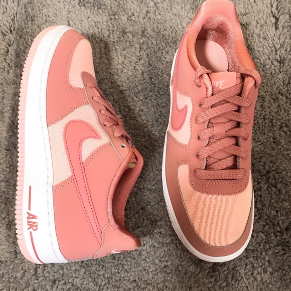 Nike Air Force 1 - Picture 2 of 6